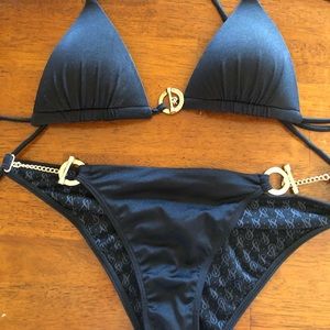 Victoria’s Secret bikini